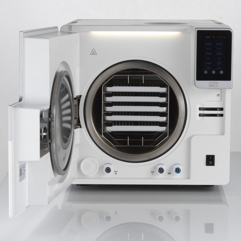 camosci-parni-sterilizatory-stern-weber-sw-17-22-28-plus-003